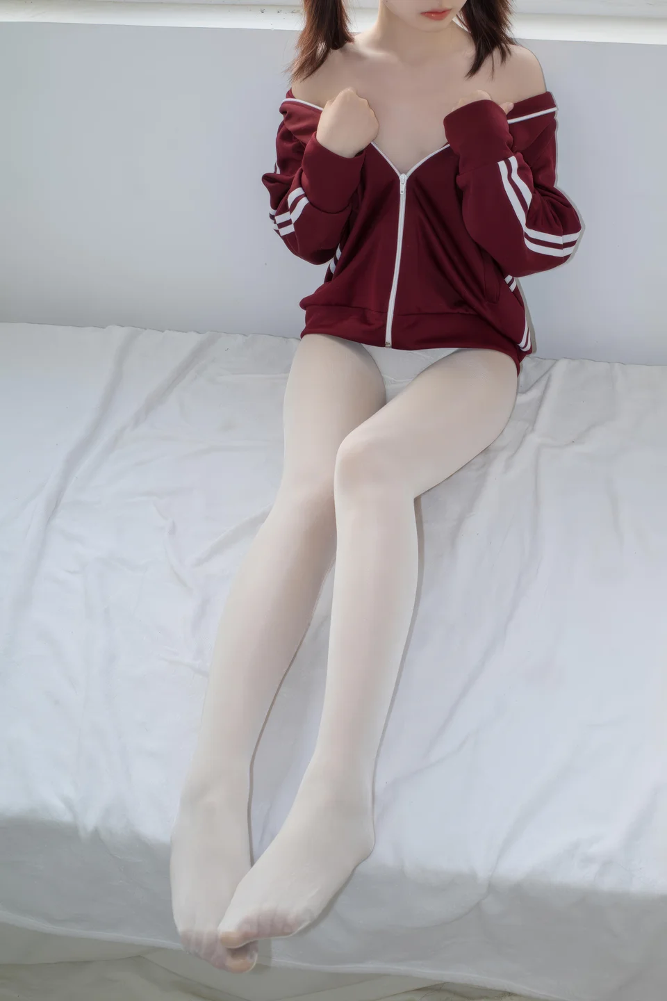 森萝财团_小夜_No_001_内部010_40D闪闪舍宾袜_79P_821MB tg@simisebaisi 【丝足阁】026.webp